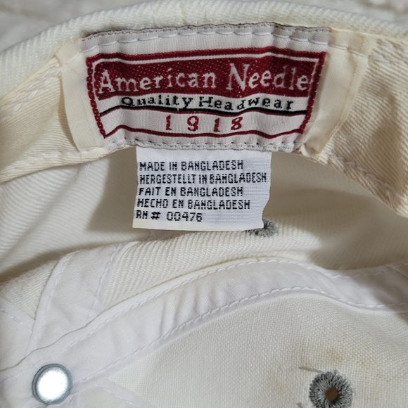 Men's American Needle New York Yankees 90's White w/Gray Velcro Back Adjustable - Picture 4 of 11